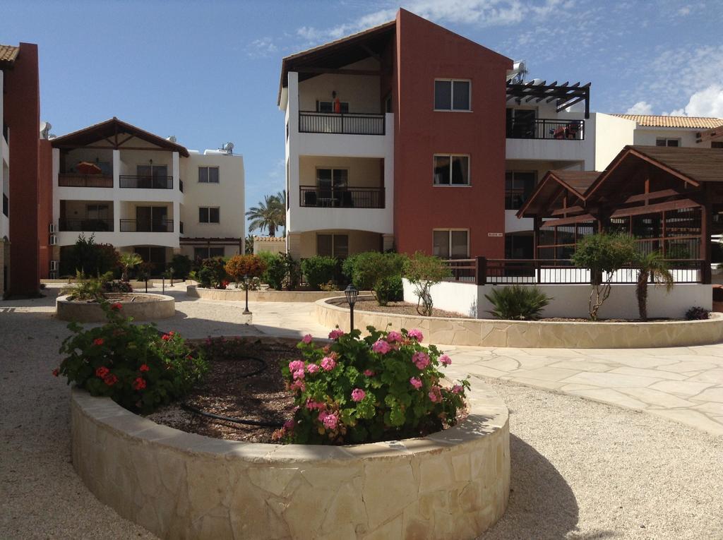 Adriana Holiday Resort Пафос Экстерьер фото