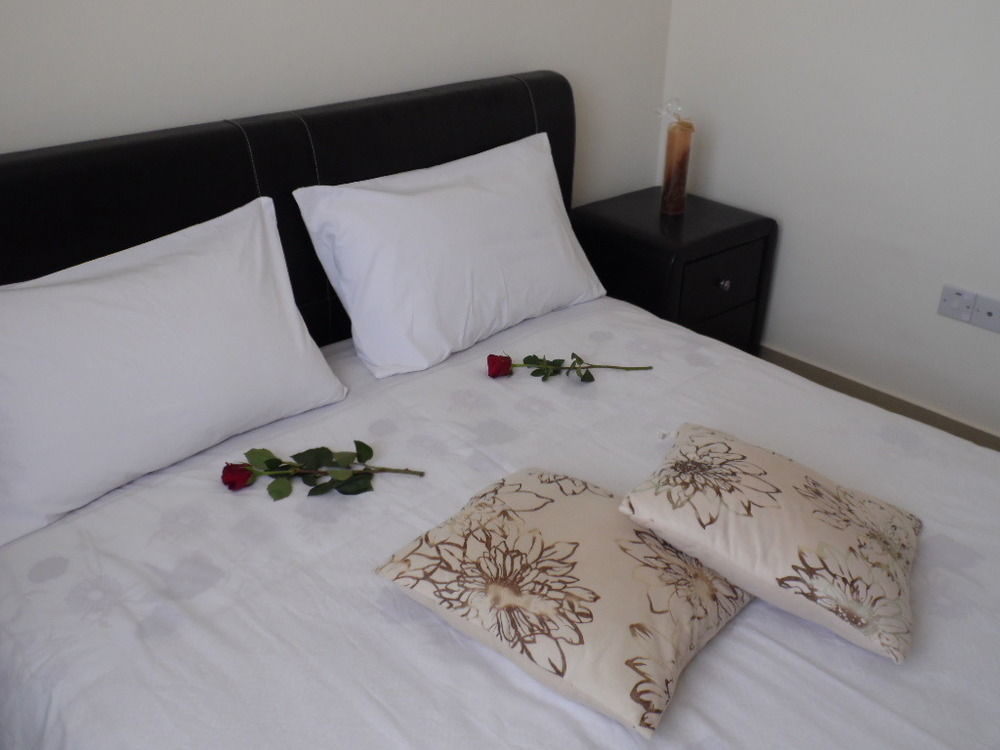 Adriana Holiday Resort Пафос Экстерьер фото