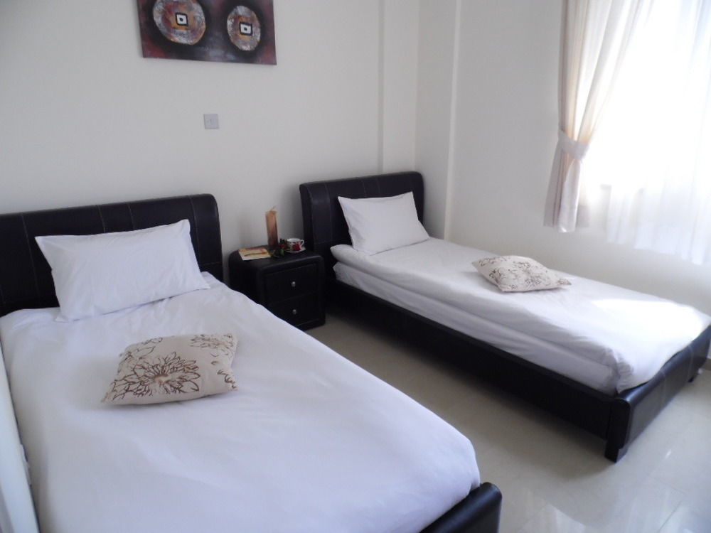 Adriana Holiday Resort Пафос Экстерьер фото